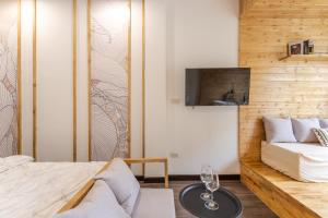 Homestay CHAT - Train Street, Free Laundry, Self check-in