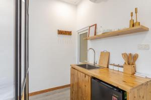 Homestay CHAT - Train Street, Free Laundry, Self check-in