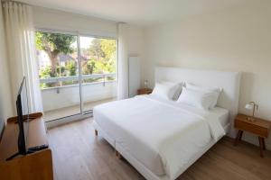 Architect renovated apt parking & 2 balconies