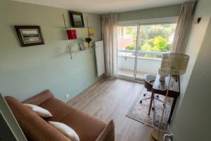 Architect renovated apt parking & 2 balconies