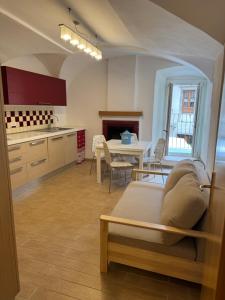 L4K3 Artist Centre- Free Pool, Balconies, 100 m Lake & Restaurants, Washing Machine, 70 m2