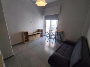 Grey House Six2point