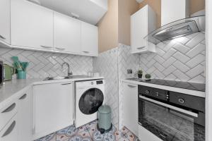 Excellent Contractor 2Bedroom flat Canary Wharf with Wifi Near DLR
