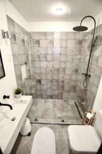Premium Apartment by Hi5- 3 Bdr with amazing view