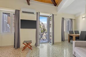 Athens Plaka Family Suites