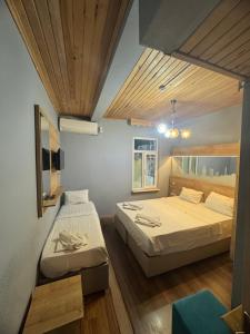 Hotel Megaron