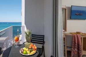 San Marine Beach Hotel, Heart of Chersonissos, Steps from the Sea