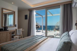 San Marine Beach Hotel, Heart of Chersonissos, Steps from the Sea