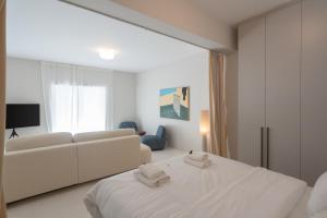 Aristotelous Suites