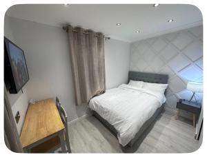 Cosy 1 Bedroom Studio with Private Entrance