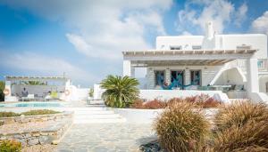 Villa Ione
