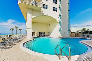Oceanfront condo with scenic balcony washer & dryer - pool hot tub tennis access