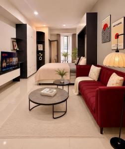 Burgundy House I The Tresor D4 - Modern Cozy Escape