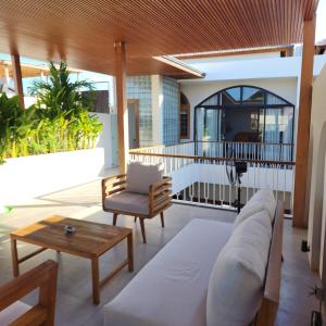 3-Storey Villa Pool and Rooftop Seminyak and Canggu