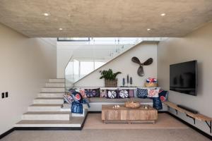 Ekubo Shoreline Retreat