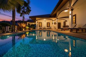 Kesorn Charming Authentic Thai Pool Villa Phuket