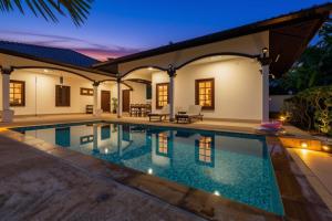 Kesorn Charming Authentic Thai Pool Villa Phuket