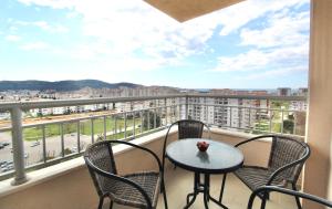 2bd Modern Apt with Big Balcony and Sea View "Darko"