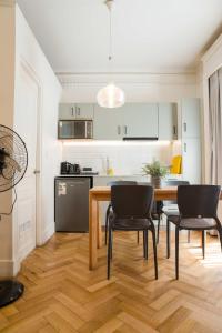 Bellavista Buzz Stylish 1BR Haven Just Steps from the Metro