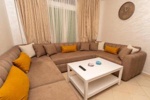Secure apartment in a residence with pool
