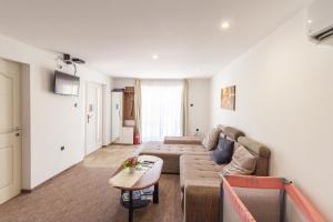 Déli Terasz A Apartman Free parking, self-check-in anytime