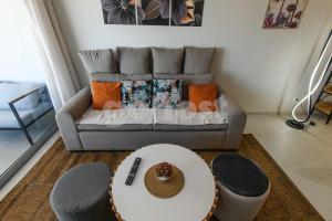 Executive 2 BR Apartment in Molas Lopez