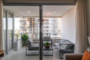 Executive 2 BR Apartment in Molas Lopez