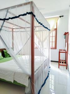 Peaceful Homestay Midigama