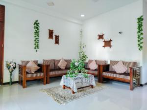 Peaceful Homestay Midigama