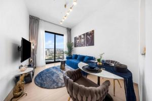 StayShort - 1 Bed Apartment in JVC that Sleeps 2 with Balcony
