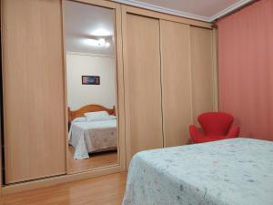 Apartamentos Chevere Rojo con Garaje