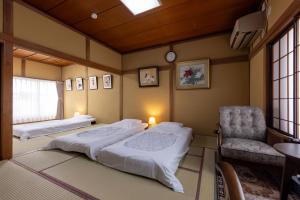 Golden Fox Inn, Historic Machiya, Walk to Matsumoto Castle and Attractions
