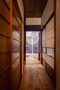 Golden Fox Inn, Historic Machiya, Walk to Matsumoto Castle and Attractions