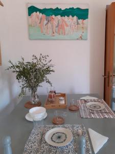 Casa della Bouganville Contemporary Art Home