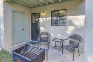 Luxurious Townhouse Close to Private Beach Pools Mini-Golf - Snowbirds Welcome