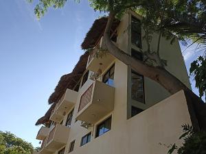 Loft with private pool 5 min walk to the beach