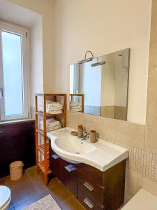 Rome Boutique Apartment - 2 steps from subway
