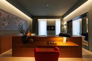 Lanterna Collection