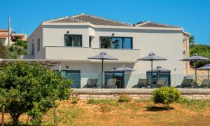 Pranvera Villa Sea View & Pool