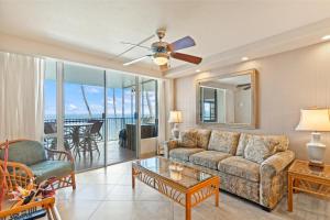 ROYAL MAUIAN, #317