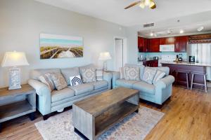 Inviting waterfront condo with pool hot tub beach access balcony & WD