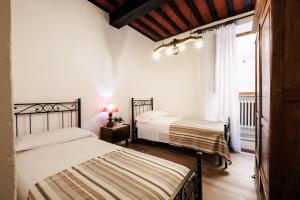GuestHost - Dimora Camollia nel cuore di Siena