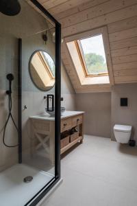 Siwy Dzwonek - Góralskie Domy z Jacuzzi i Widokiem na Tatry - Sauna lub Bilard - Plac Zabaw