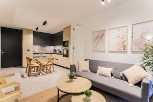 Comfort & Style 2BR Las Condes Apt perfect for 5