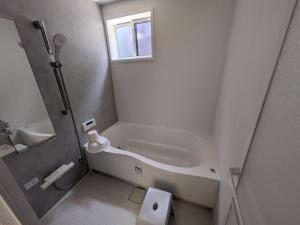 Pleasantstay THE SUITE チラー付き水風呂サウナ屋内BBQ75インチテレビ