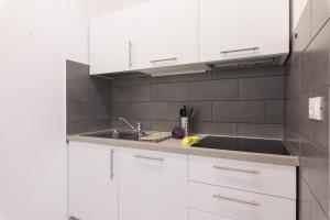 CASA ESEDRA Appartamento 2, parcheggio privato