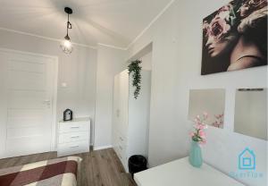Lovely Room - Peaceful Retreat, 2 Minutes to Gdańsk Old Town