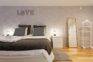 Modern Loft in Bica -JJ Apartments