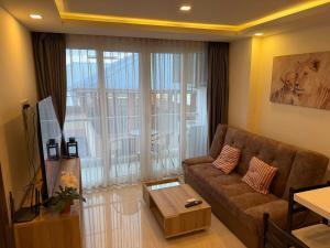 Brand NEW Condo! Grand Avenue & Central Pattaya