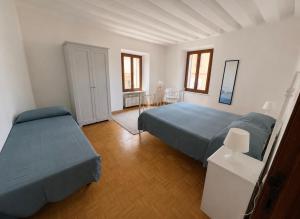 Carducci Home